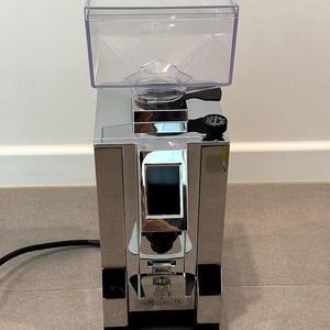 유레카 미뇽 스페셜리타 커피 그라인더 판매합니다.