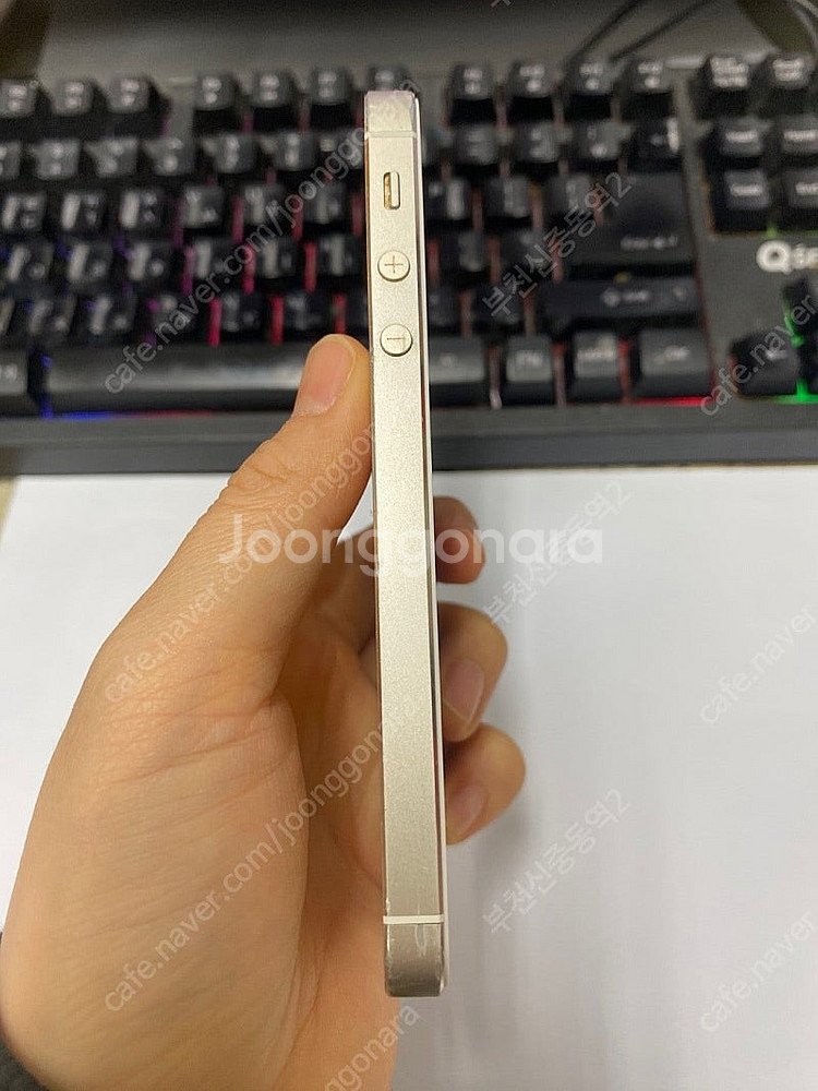 474889 아이폰5S 골드 액정SS급 16GB 배터리...--4
