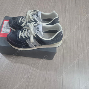 뉴발란스 574 x 포터리 네이비 새상품 250