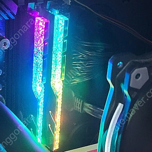 지스킬 로얄 엘리트 DDR4-3600 CL14 16g x2ea (32g) 판매합니다.