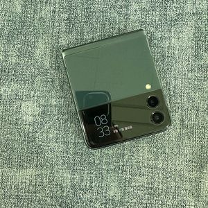 갤럭시Z플립3 256G 그린 게임용 서브용 단말기 7만원 판매해요