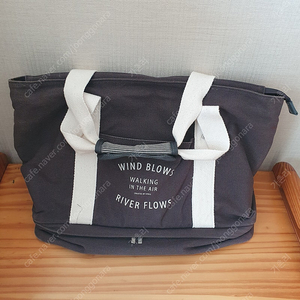 아이코닉 레이어 백 차콜 보스턴백 여행가방