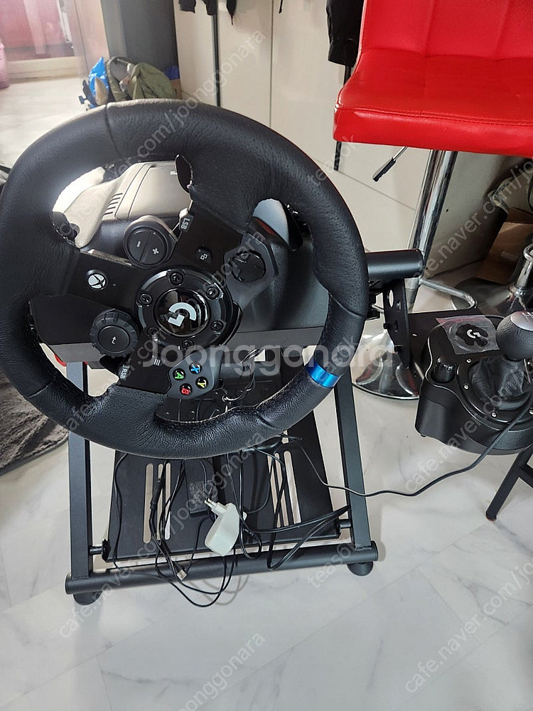 로지텍 g923 레이싱휠 세트 쉬프터 거치대포함 팝니다...--0