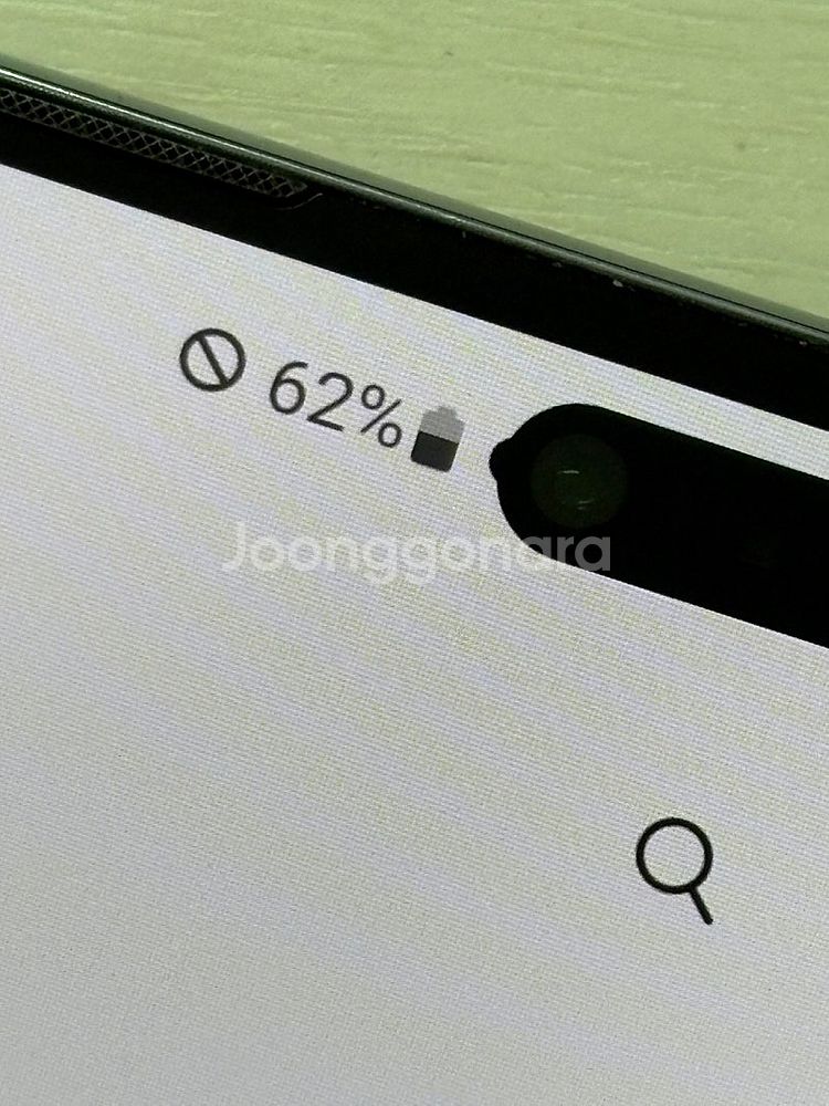 갤럭시 S10 5G 블랙색상 256용량 외관새상품컨디션...--4
