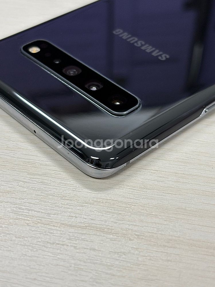 갤럭시 S10 5G 블랙색상 256용량 외관새상품컨디션...--6