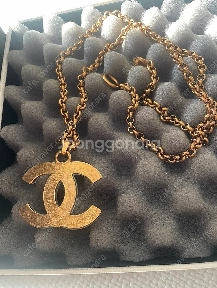 가격안하 정품 샤넬 빅로고 빈티지 롱 목걸이--3