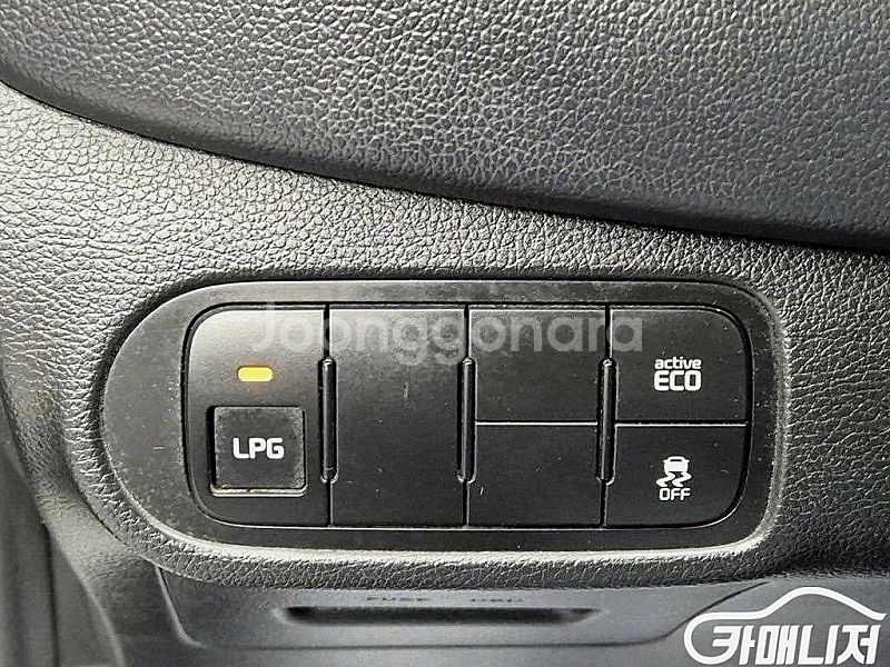 [기아]올뉴 카렌스 2.0 LPI 럭셔리 (7인승) 2...--6