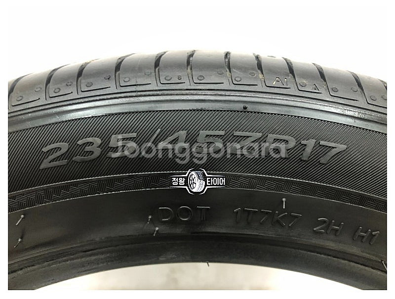 중고타이어 한국타이어 벤투스 S2AS 235/45R17...--4