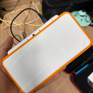 닌텐도 2ds 오렌지화이트 A급(팩포함)
