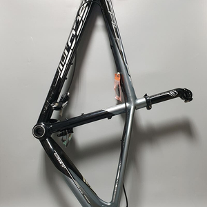 스캇 스케일 20 카본 MTB 산악 자전거+XT 드레일러 유압 브레이크+폭스샥 에어샥