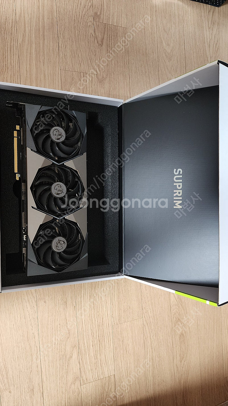 MSI 3080ti 슈프림x 팝니다.--3