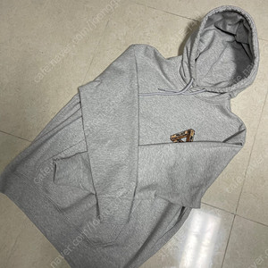 팔라스 23fw 리퍼 후드 그레이 판매합니다[L]