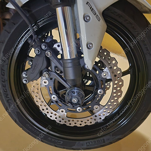 KAWASAKI Z900 프론트 휠