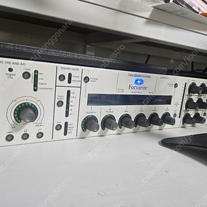 Focusrite The Liquid Channel 40가지 프리앰프/컴프레서 복각