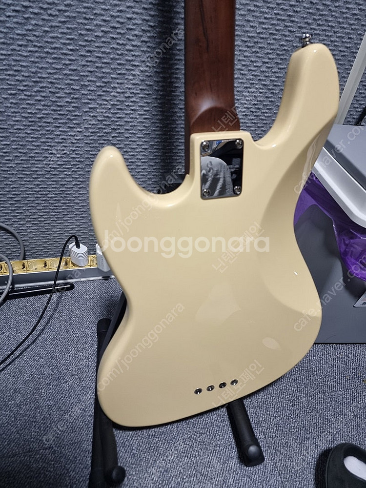 사이어 Sire V5 VWH 베이스기타--6