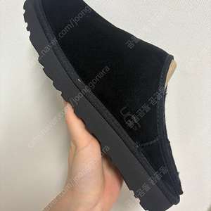 새상품) UGG 클래식 슬립온 270 M 1129290 BLK