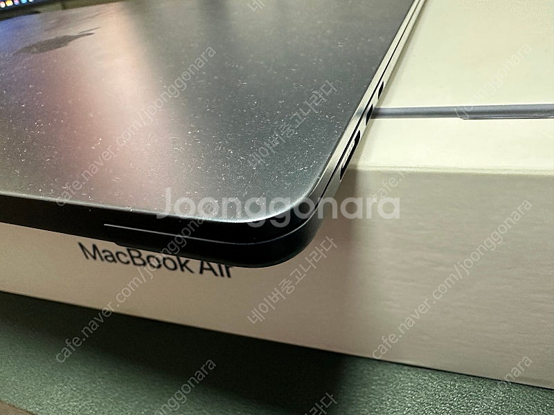 맥북에어 M2 15인치 8G 256GB 미드나이트--7