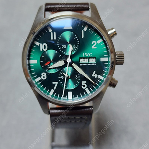 IWC 파일럿 손목시계 판매