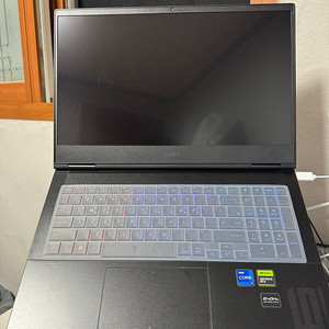 오멘16 16-wf1037tx 고성능 게이밍 노트북 판매합니다.