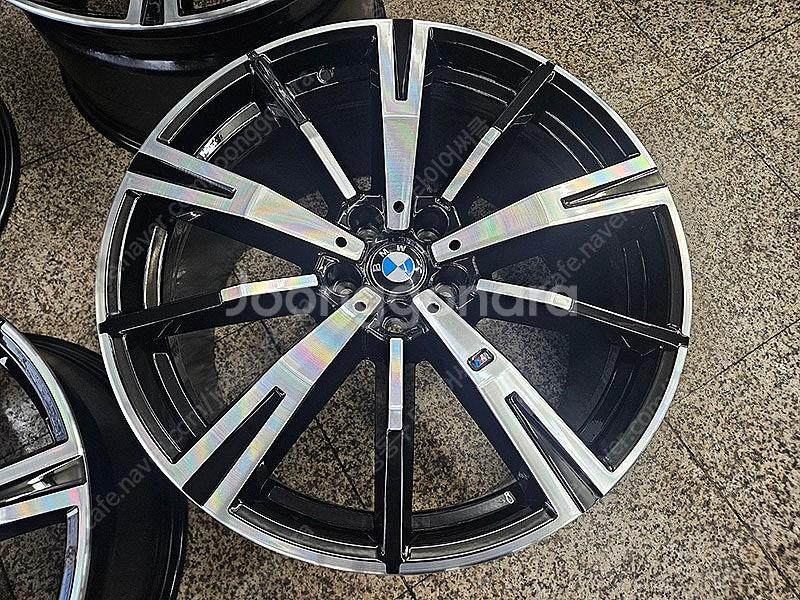[판매] BMW G60 5시리즈 938M 정품 20인치...--3