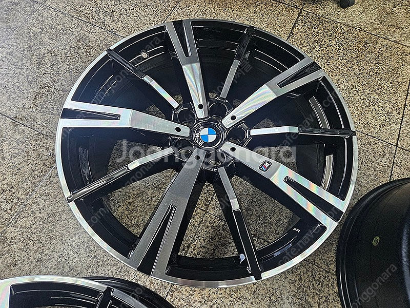 [판매] BMW G60 5시리즈 938M 정품 20인치...--5