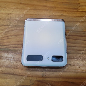 삼성 갤럭시Z 플립2 5G 중고폰 팝니다.