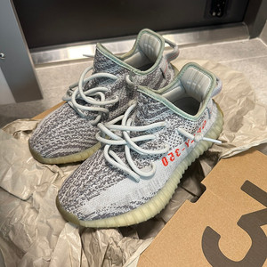 아디다스 이지부스트 350 V2 225