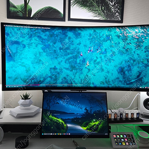 삼성 오디세이 OLED G8 게이밍 모니터 34인치 와이드 판매합니다.