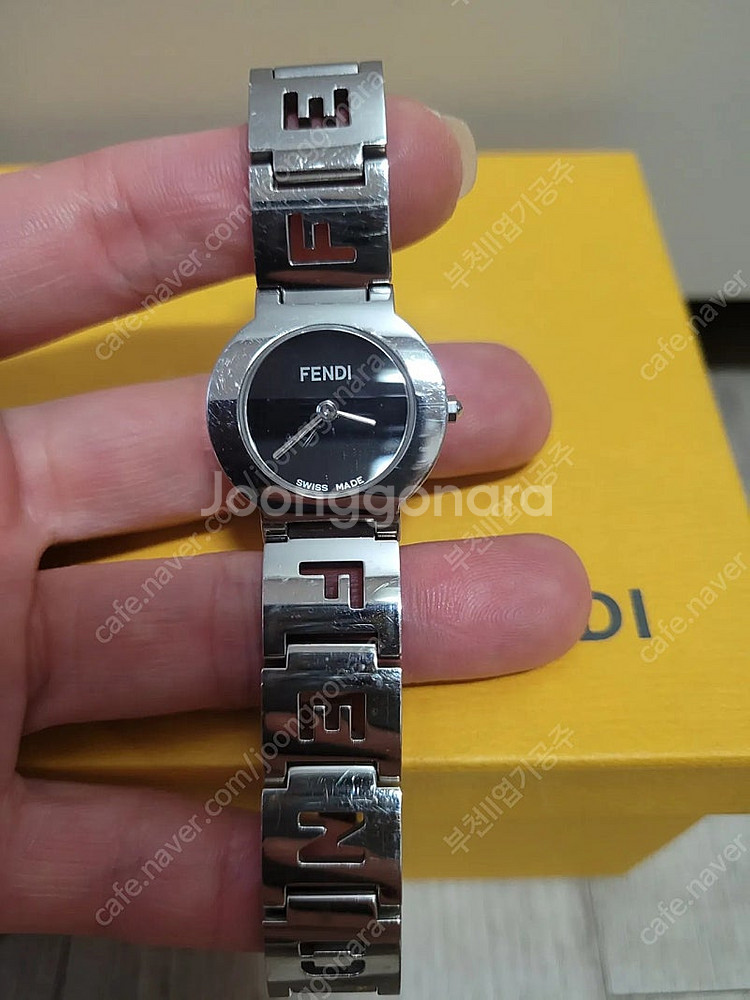 펜디 여성시계--6