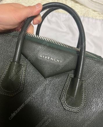 지방시 안티고나 다크카키 미듐--0