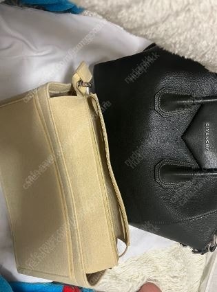 지방시 안티고나 다크카키 미듐--1