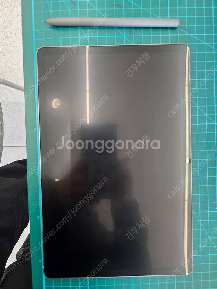 갤럭시탭 s9fe 128기가 와이파이버전 상태극상팝니다...--1