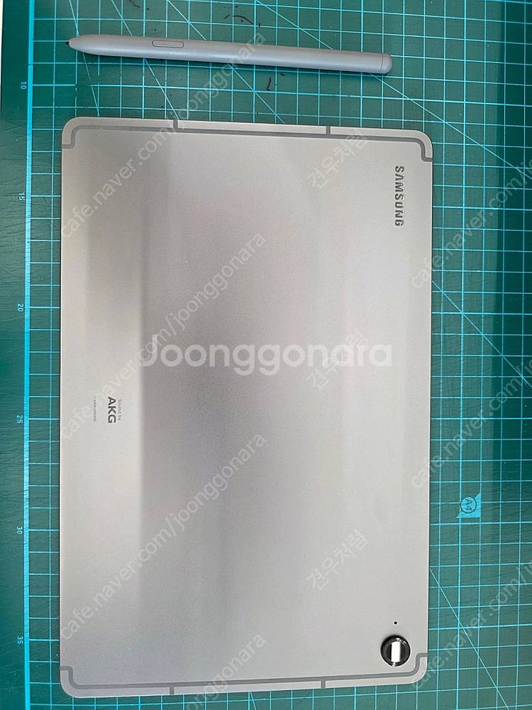 갤럭시탭 s9fe 128기가 와이파이버전 상태극상팝니다...--3