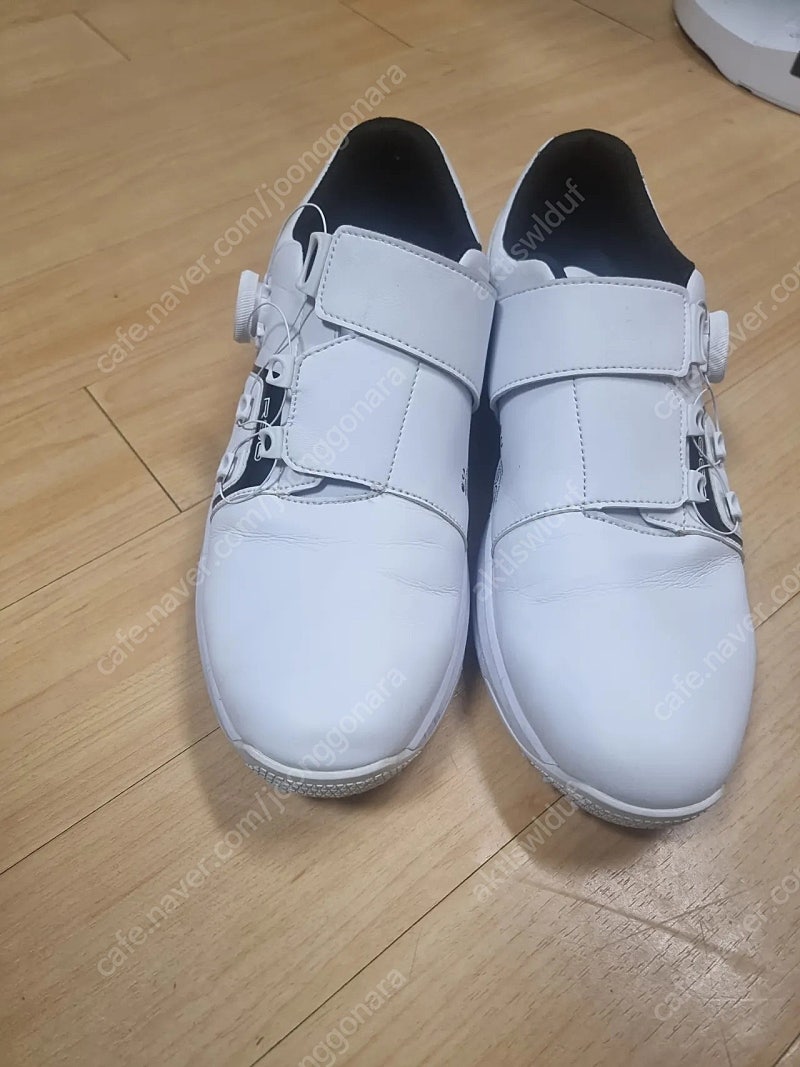 골프화 데상트 r90 상태좋음 스파이크리스 골프화 보아골프화
