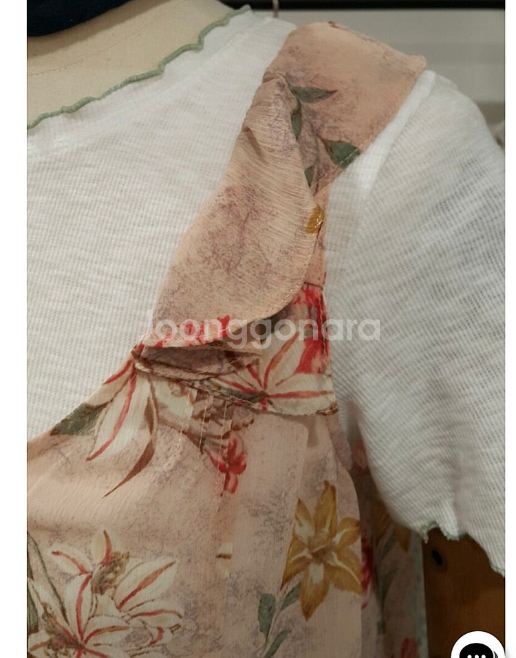 무배 새상품 S, M 루즈핏 플라워 쉬폰 뷔스티에 써스...--3