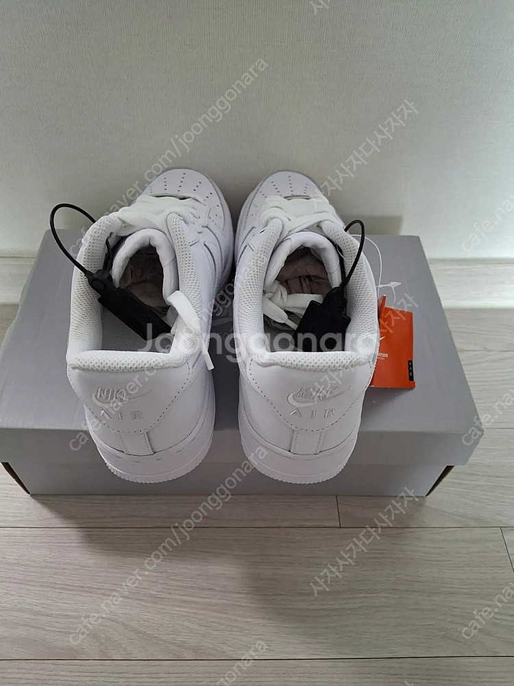 나이키 에어포스1 07 265 새제품--1