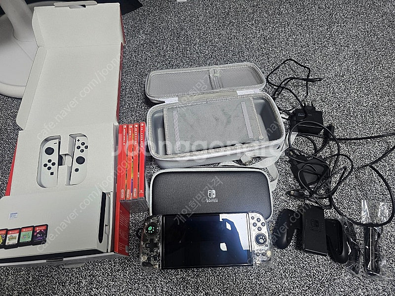 닌텐도 스위치 OLED 화이트 + 주변기기--1