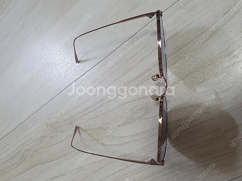 젠틀몬스터 블링08 판매합니다.--3