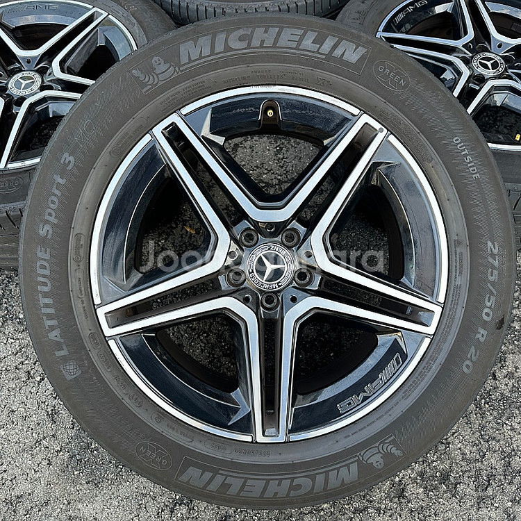벤츠 GLE AMG 20인치 정품 휠타이어 세트 팔아요...--1