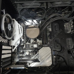 i7 8700k+ prime a z370 +크라켄 x53 일체형 수냉쿨러 램 16 하드디스크 1tb ssd 500mb팝니다