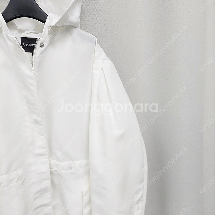 엠포리오아르마니 디테처블 후드코트--3