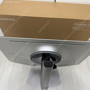 삼성 OLED G8 S27FG810 모니터