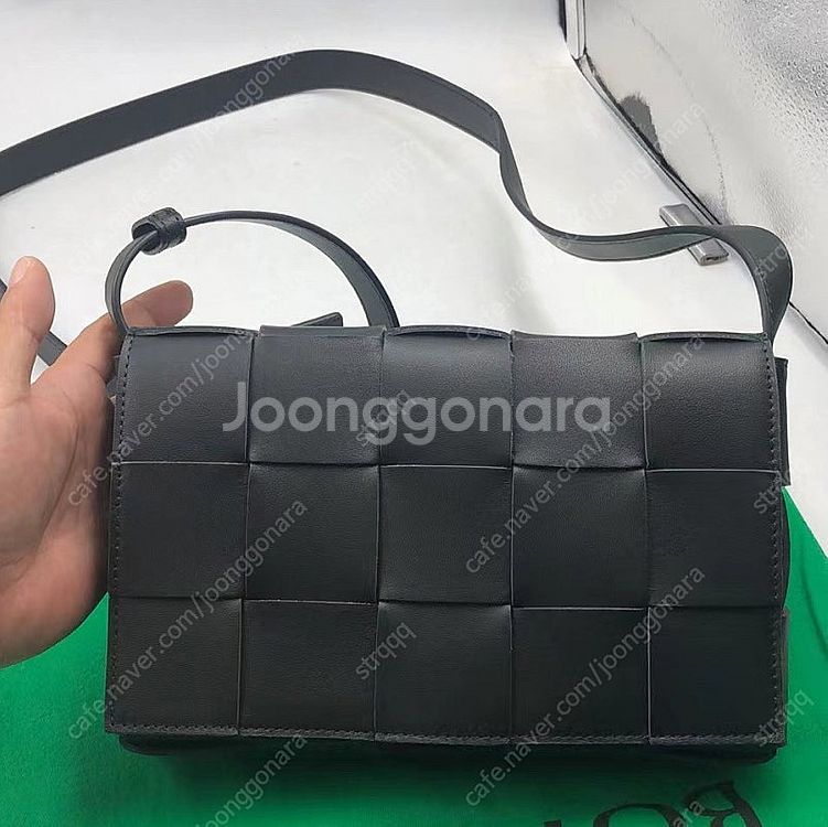 보테가베네타 인트레치아노 카세트 크로스 백--2