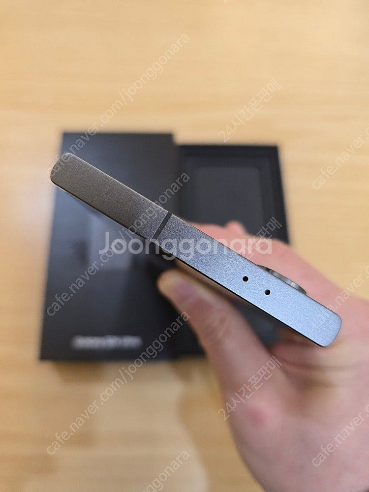 갤럭시s24울트라티타늄블랙1테라 자급제폰판매합니다--4