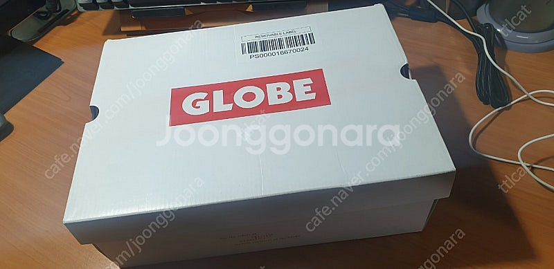 Globe 스니커즈--5