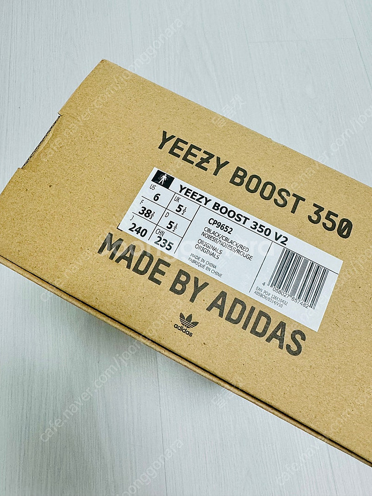 이지부스트 YEEZY BOOST 350 V2 브레드--3
