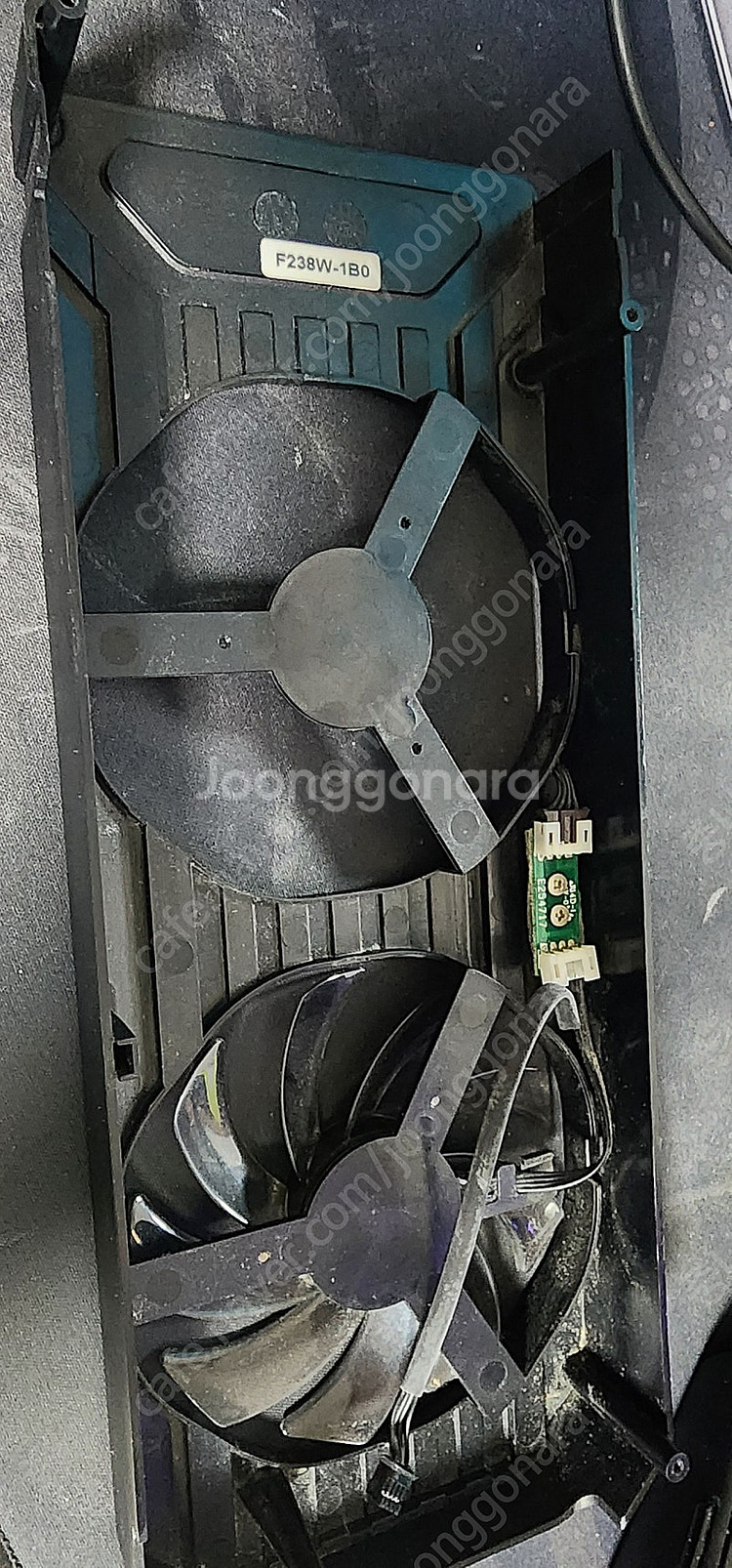 이엠텍 그래픽카드 쿨러 한쪽--1