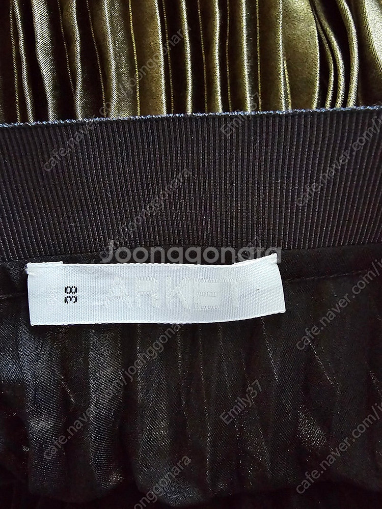 ARKET 아르켓 메탈릭플리츠스커트 골드--4