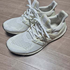 아디다스 울트라부스트 275
