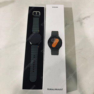 갤럭시 워치7 그린 40MM 단순개봉 미사용 14만원 판매합니다!